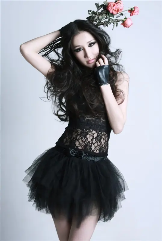 Latex Blackest of Swans Latex Blackest of Swans