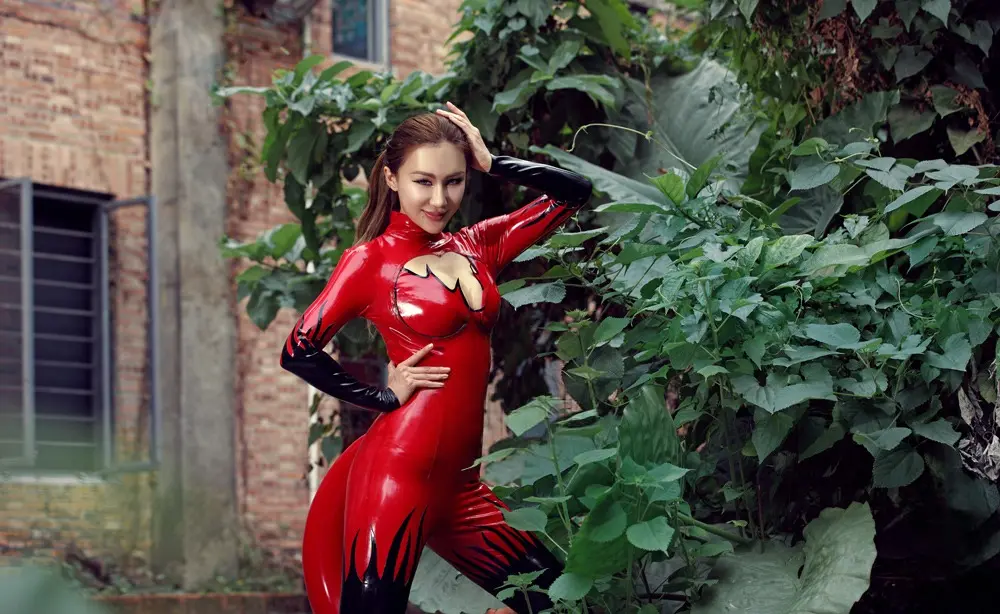 Latex Devil-icious Inflatable Tail Costume Catsuit Latex Devil-icious Inflatable Tail Costume Catsuit