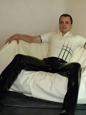 Latex Mens Graffica Polo Shirt Catsuit
