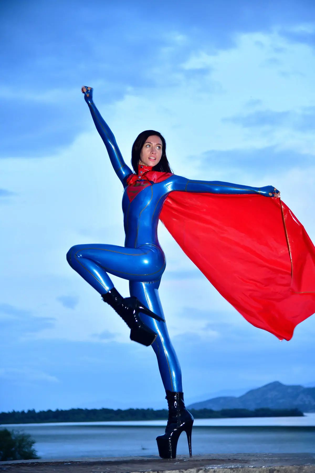 Latex Super Girl Cosplay Catsuit Latex Super Girl Cosplay Catsuit
